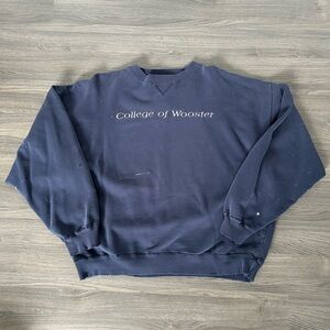Vintage Embroidered College of Wooster Navy Crewneck Sweatshirt